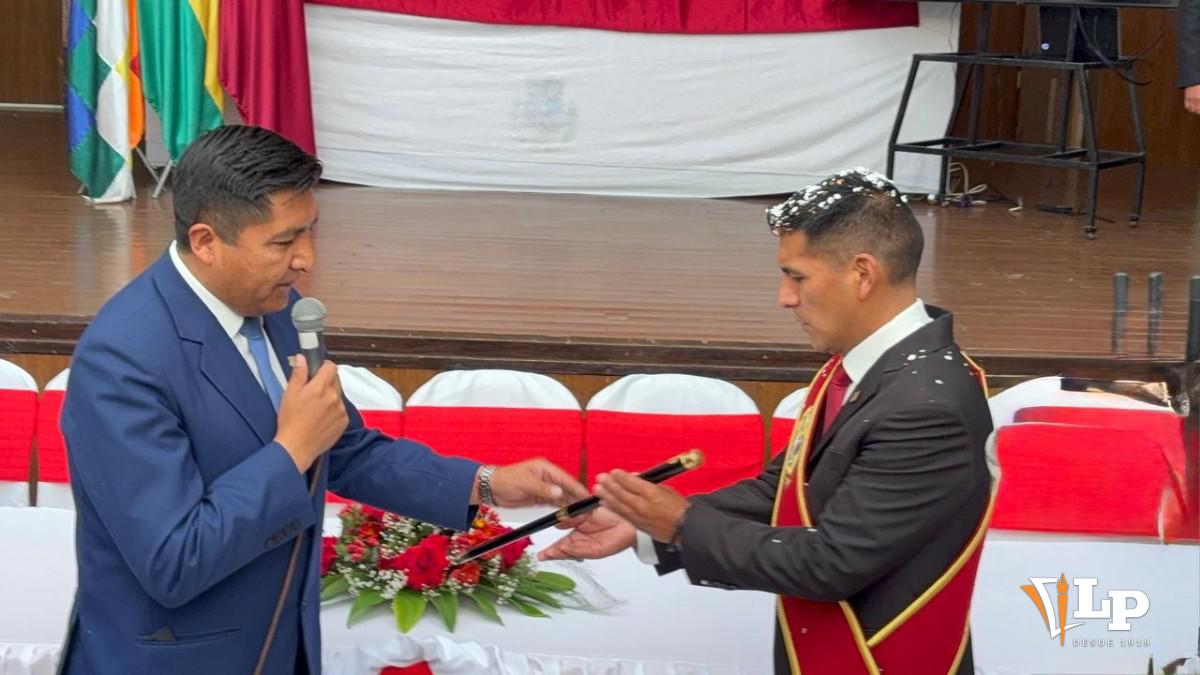 Entrega de bastón
