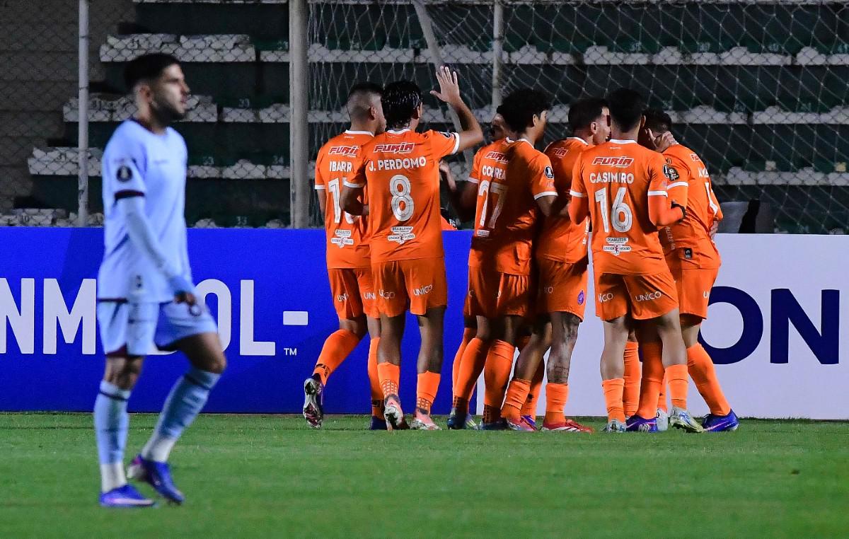 Copa Libertadores, Deportivo La Guaira vs. Bolívar, Estadio Olímpico de la Universidad Central de Caracas