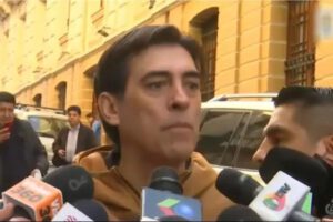 Una personas