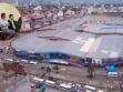 Una persona y el panorama del mercado