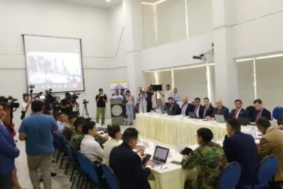 Reunión de autoridades