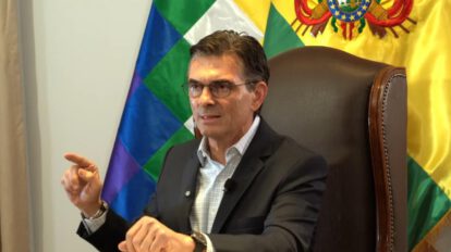 El Presidente Paz en conferencia de prensa