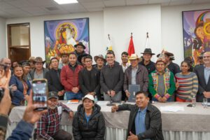 El acuerdo fue firmado tras la marcha indígena de 27 días hacia la sede de gobierno