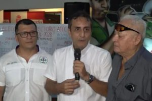 Fernando Guzmán el nuevo presidente de la Asociación Cruceña de Comparsas Carnavaleras (ACCC)