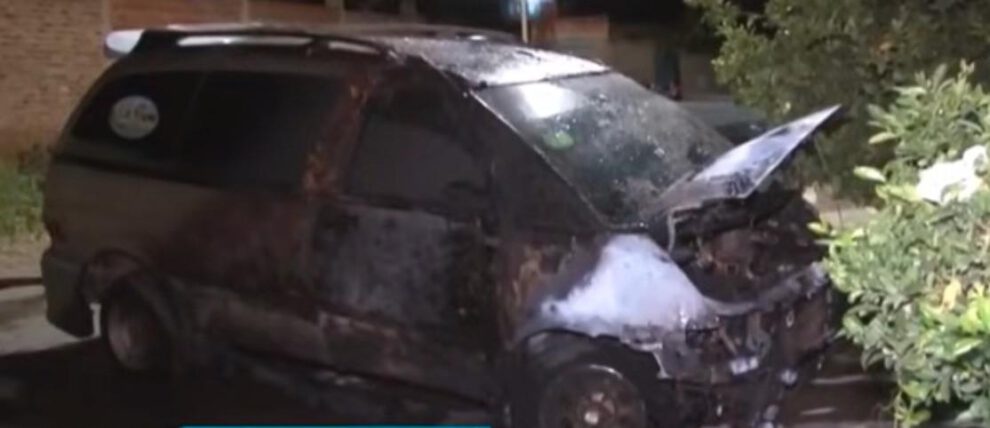Un vehiculo calcinado