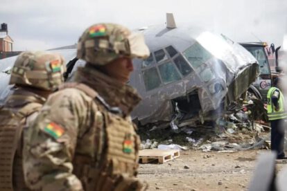 Avión Hércules tras sufrir un accidente aéreo el pasado viernes 27 de febrero