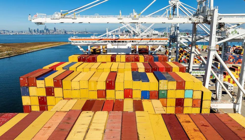 Contenedores de carga marítimo