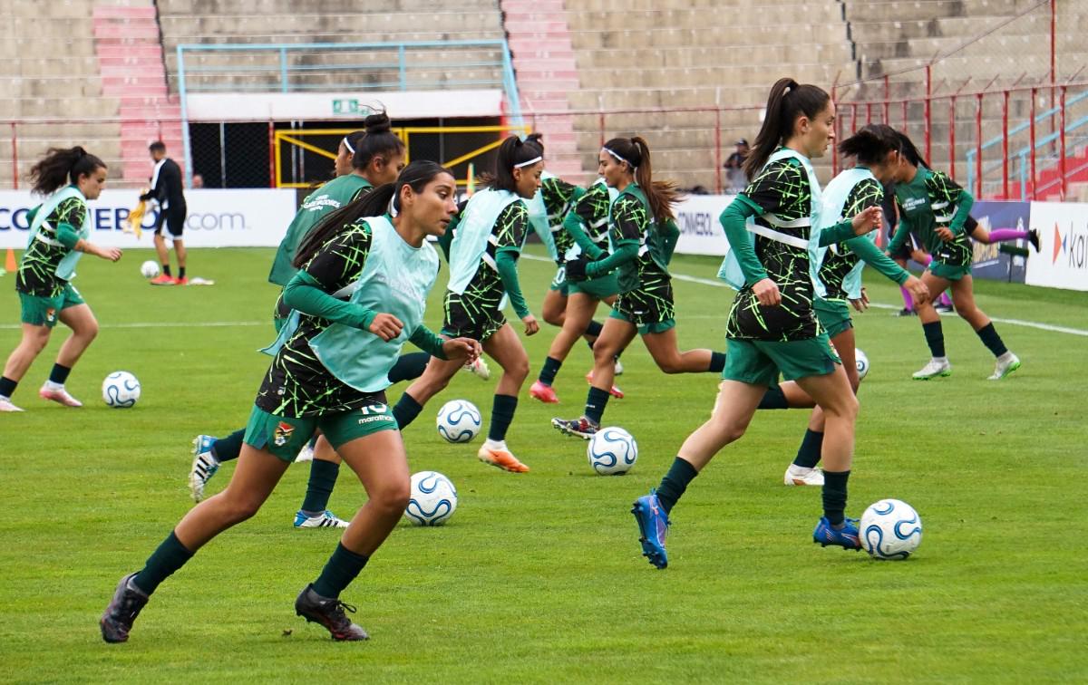 Liga de Naciones Femenina, Bolivia frente a Paraguay en El Alto, Bolivia de visita contra Perú en la última fecha