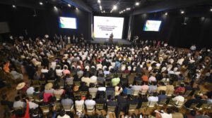 Más de 600 líderes y autoridades se reúnen en Cochabamba para el “Acuerdo Nacional”