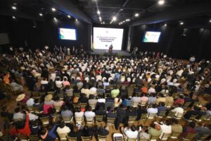 Más de 600 líderes y autoridades se reúnen en Cochabamba para el “Acuerdo Nacional”