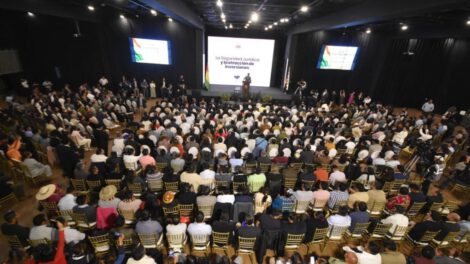 Más de 600 líderes y autoridades se reúnen en Cochabamba para el “Acuerdo Nacional”