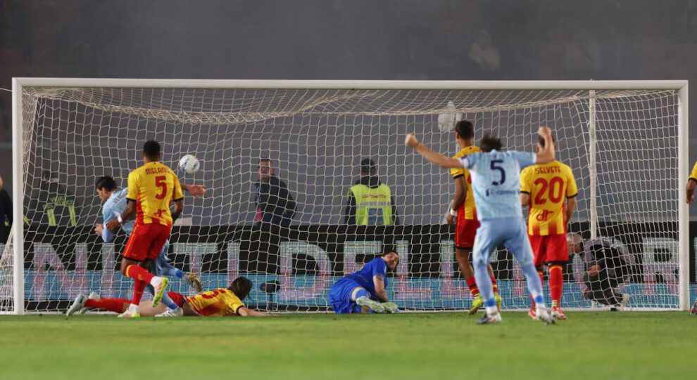 Serie A de Italia, Juventus se mete entre los tres primeros, Dusan Vlahovic le da el triunfo a Juventus