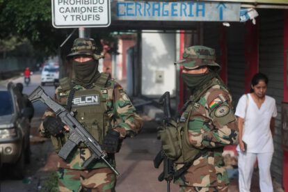 Agentes de la Fuerza Especial de Lucha Contra el Narcotráfico de Bolivia