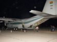 Un avión Hércules de la Fuerza Aérea Boliviana (FAB) descarga carne de pollo