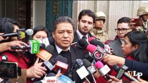 El vocero presidencial, José Luis Gálvez, en conferencia de prensa