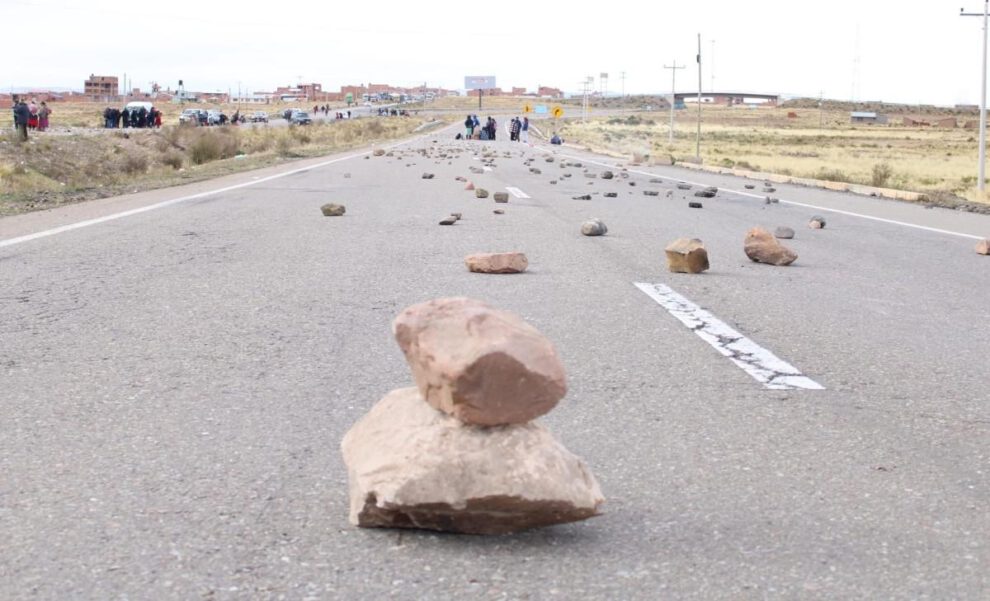 bloqueo de carreteras Caracollo