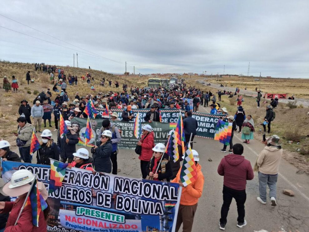 La marcha evista inició en la localidad de Caracollo