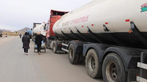 carretera Oruro - La Paz bloqueada