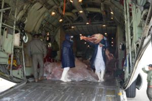 . El Gobierno activó este puente aéreo desde el domingo 10 de mayo para garantizar el abastecimiento de carne en La Paz