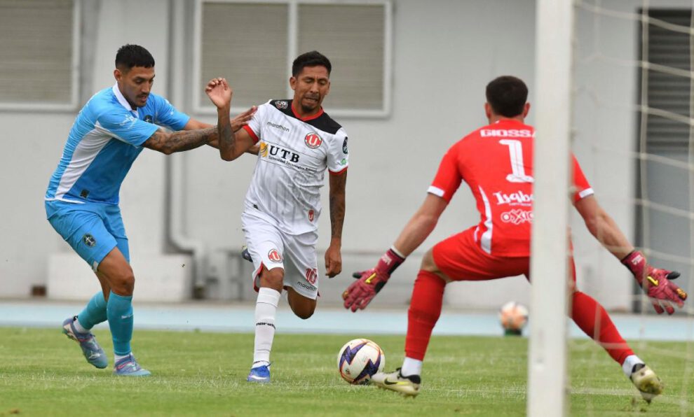 División Profesional, San Antonio vs. FC Universitario, Estadio Félix Capriles“ Séptima fecha