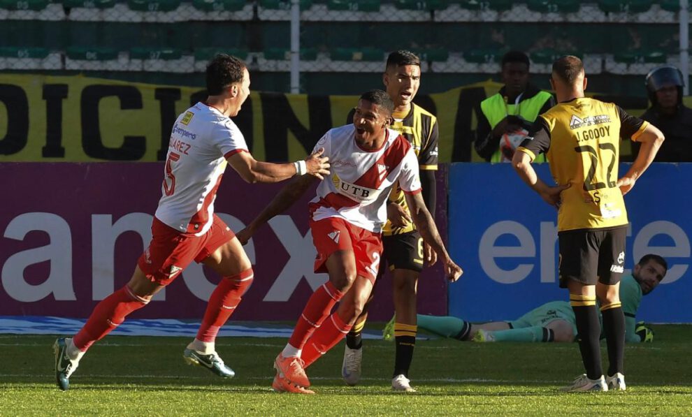 División Profesional, Always Ready vs. The Strongest postergado por 24 horas, Estadio Municipal de El Alto