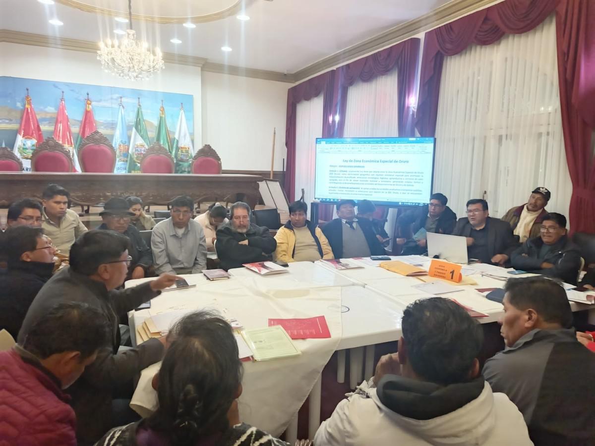 mesas de trabajo agenda regional Oruro