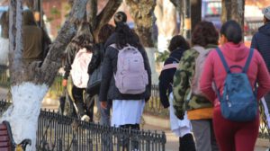 Tres distritos de Chuquisaca piden aplicar el horario de invierno por el frío
