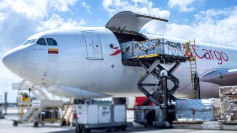 Un avión de la aerolínea Tampa Cargo, del grupo Avianca, en Miami