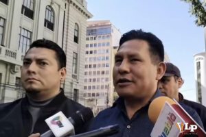 La dirigencia de Evo Pueblo en conferencia de prensa
