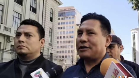 La dirigencia de Evo Pueblo en conferencia de prensa