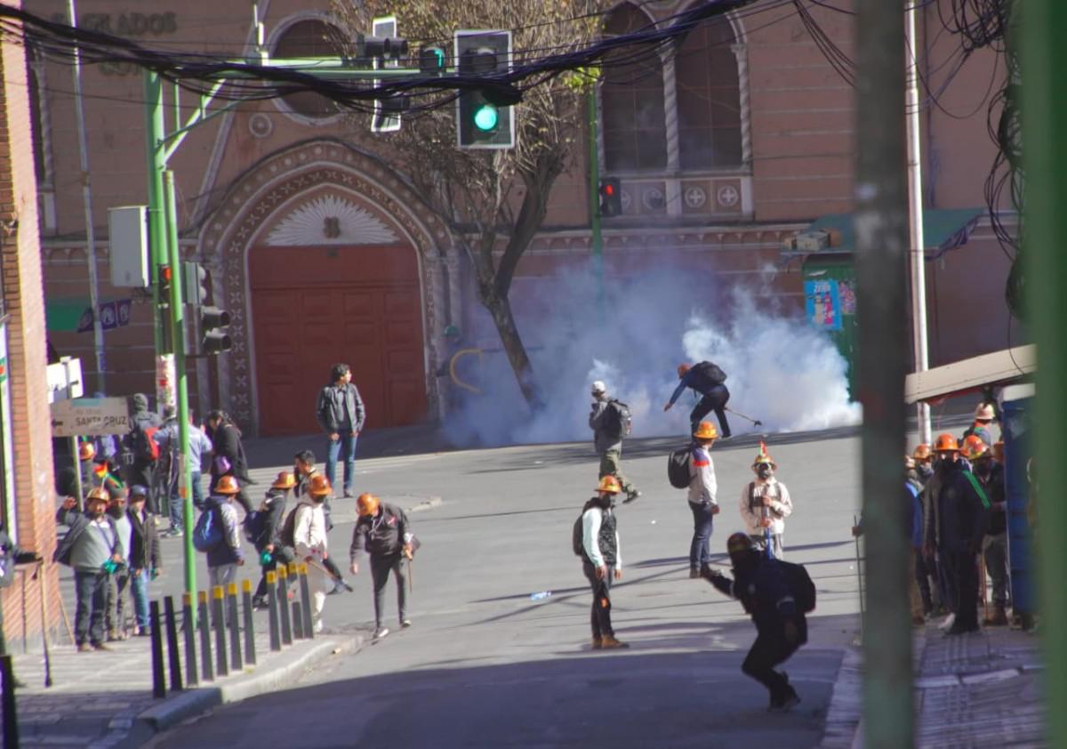 Enfrentamientos entre la Policía y cooperativistas de Fedecomin