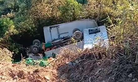 El conductor transitaba en una ruta alterna la cual estaba en mal estado