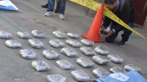 paquetes de droga en Bolivia