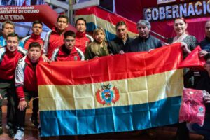 Copa Libertadores de Futsal, Fantasmas Morales Moralitos, Gobernación de Oruro entrega tricolor boliviana