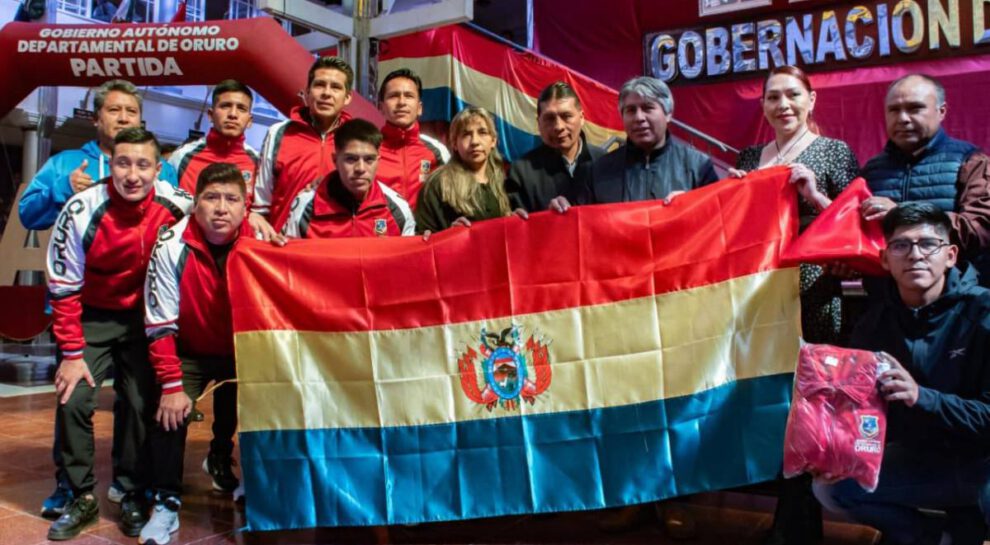 Copa Libertadores de Futsal, Fantasmas Morales Moralitos, Gobernación de Oruro entrega tricolor boliviana