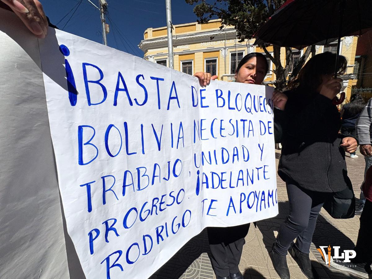 protesta contra bloqueos en la ciudad de Oruro