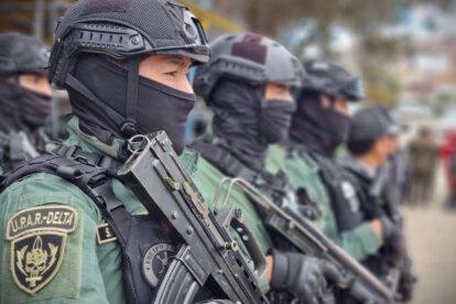 Efectivos del grupo especial U.P.A.R. - DELTA equipados para operativos