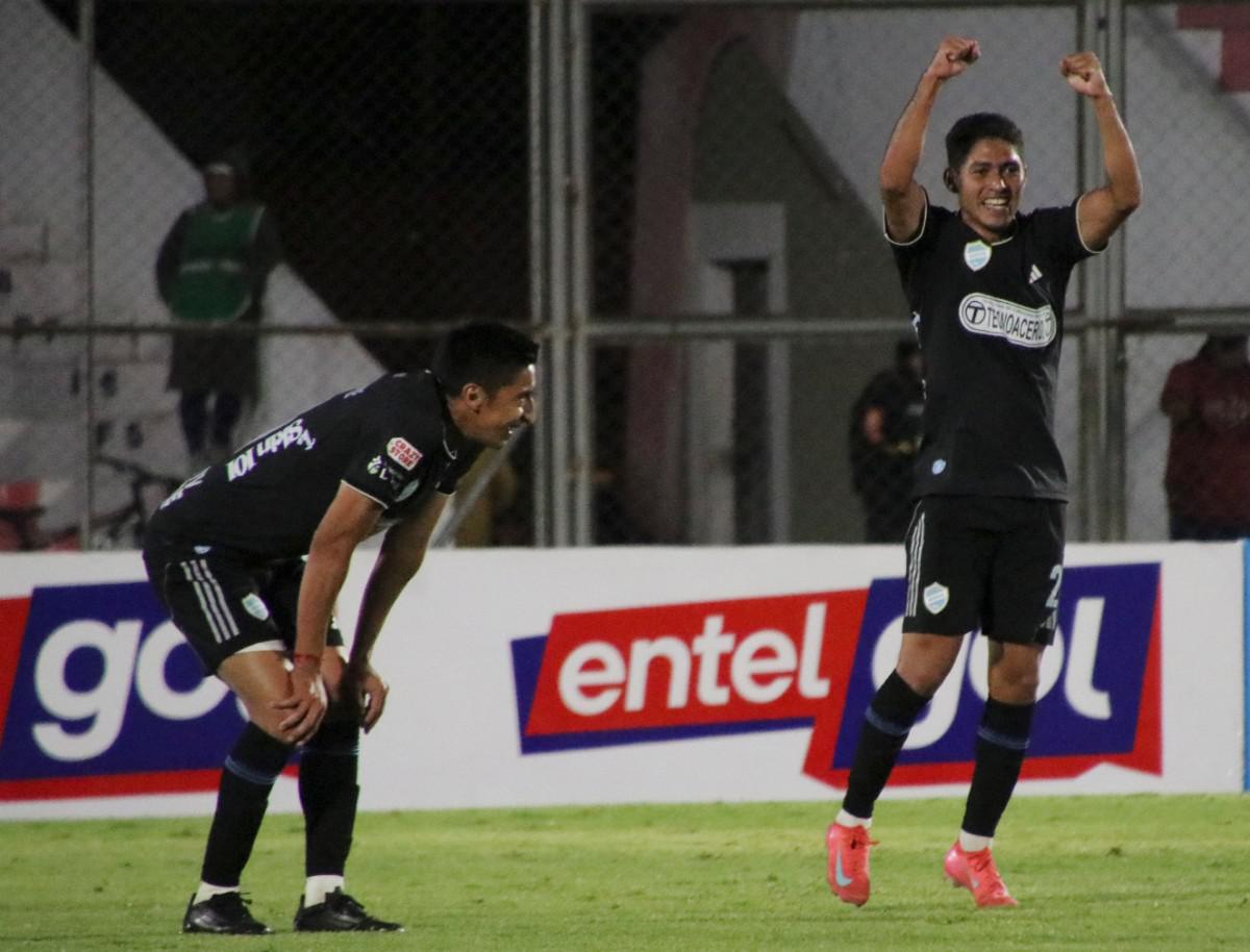 División Profesional, Real Tomayapo vs. Aurora, Estadio IV Centenario de Tarija