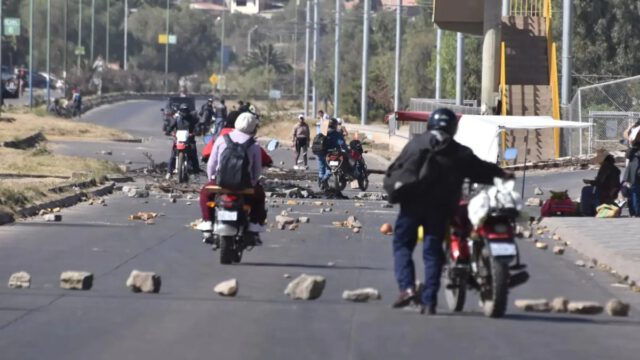 Personas caminando