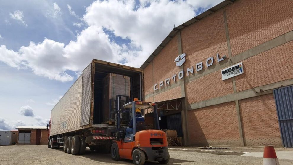 Cartonbol en Oruro