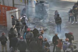 Destrozos al ornato público en La Paz