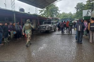 tranca de control de UMOPAR “El Castillo” en Villa Tunari