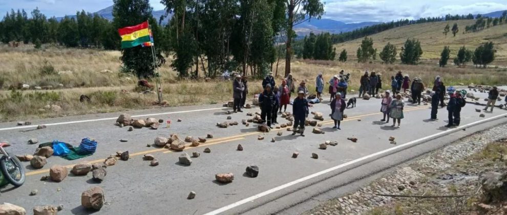 Bloqueo instalado en la provincia Tiraque, Cochabamba