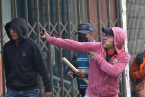 Un manifestante durante la pasada jornada en La Paz