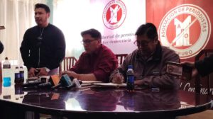 Conferencia de prensa de los importadores