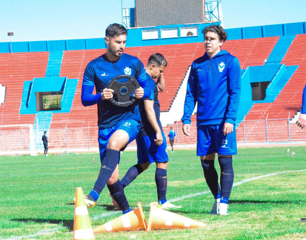 División Profesional, GV San José no descuida sus entrenamientos, Julio César Baldivieso entregador de GV San José