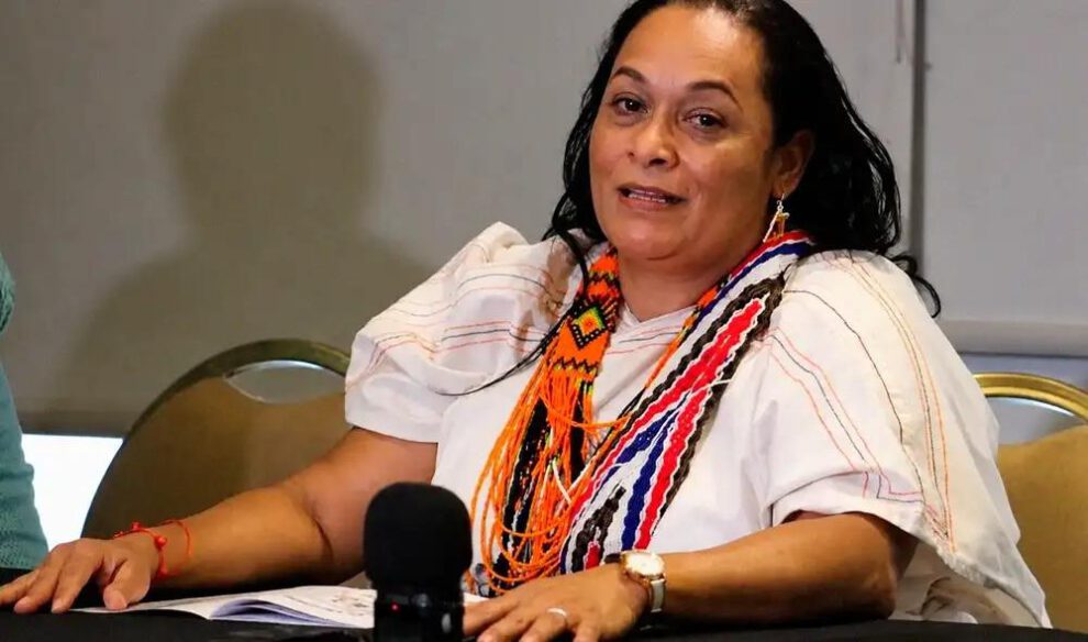 La Embajadora de Colombia en Bolivia, Elisabeth García