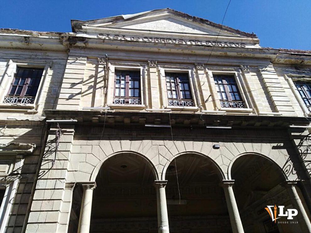 Casa de Correos y Telégrafos de Oruro