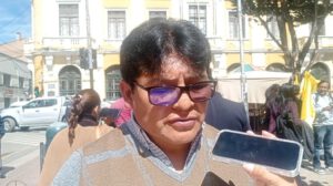 Eddy Yucra Presidente Colegio Médico