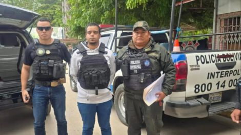 Policía de Bolivia entrega a Brasil a un ciudadano requerido por la justicia